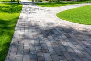 Patio and Walkway Contractors Improve Outdoor Living